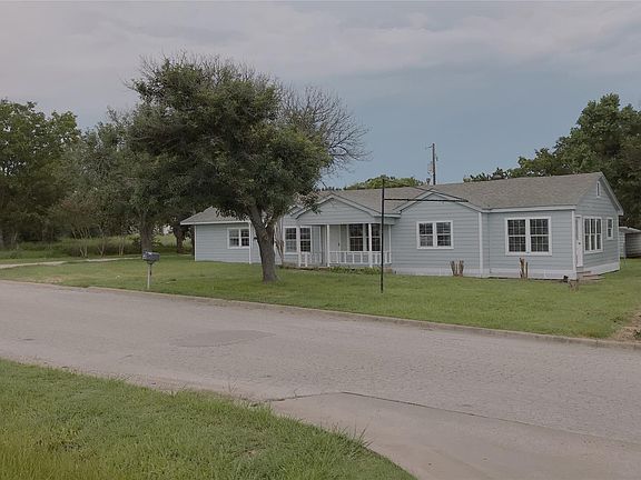 3rd image of 112 Eloise St
