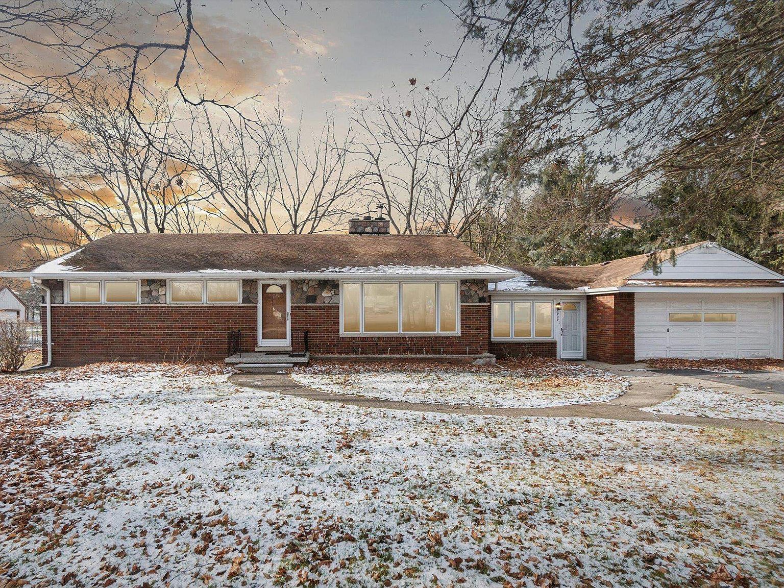 2909 N Williams Lake Rd, Waterford, MI 48329 Zillow