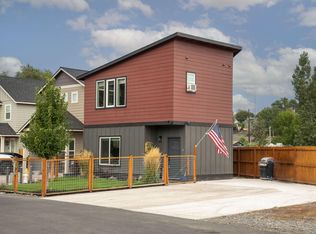 883 NE 6th St, Prineville, OR