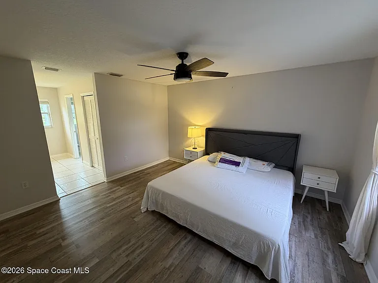 1305 Ambra Dr — Photo 8