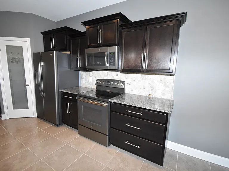 1072 Fuji Ln — Photo 7