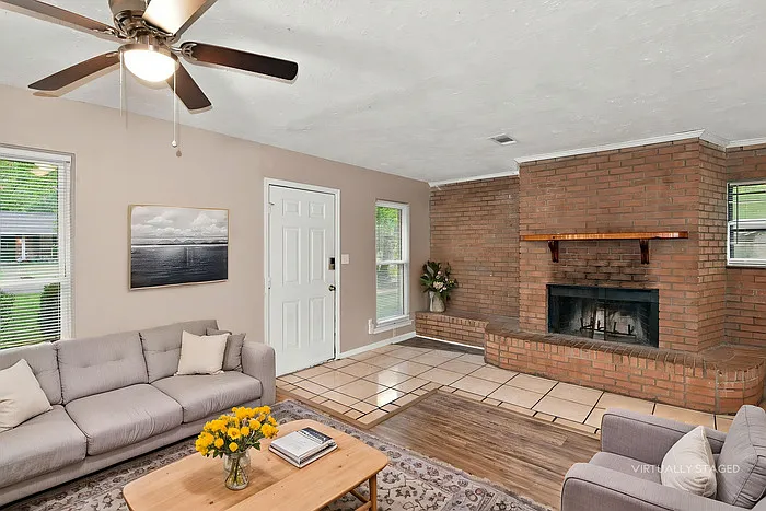 3 bed, 2.0 bath, 1694 sqft, $1,475 — Photo 4