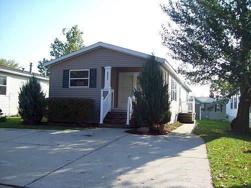 1st image of 49632 Au Lac Dr E