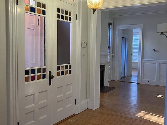 Main entrance, looking through into dining room