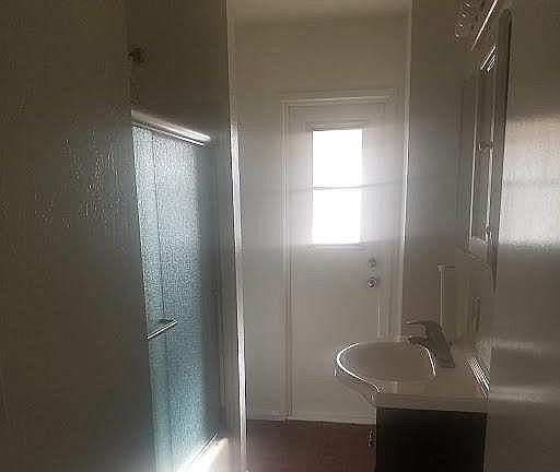 5th image of 5665 Pembroke St