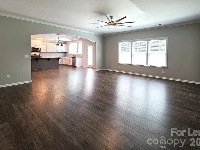 2053 Pine Siskin Ct — Photo 14