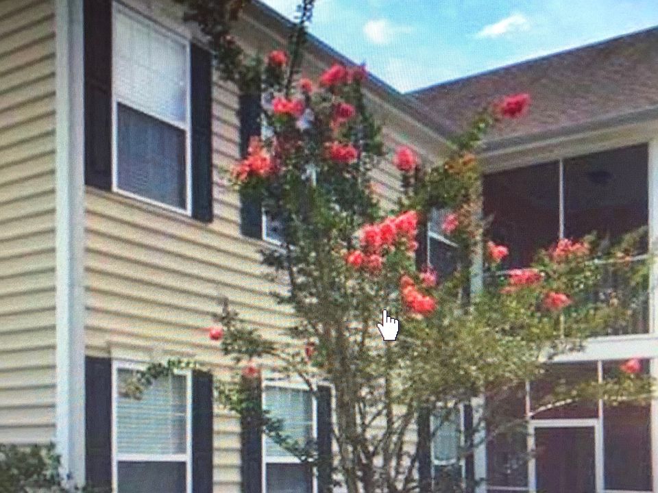 2nd image of 103 Crane Dr Unit A