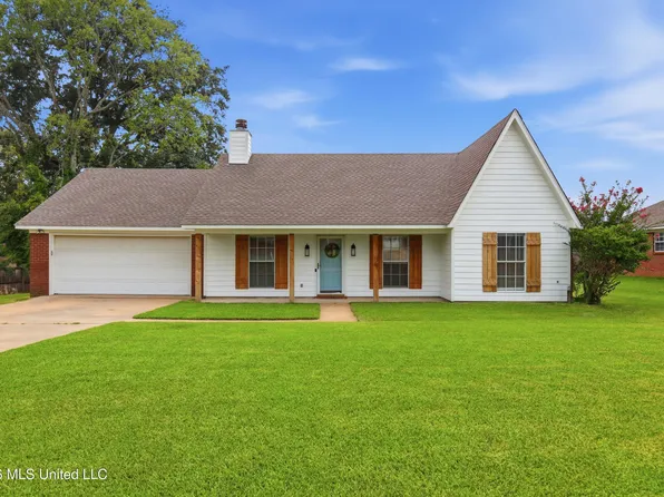 101 N Place Dr, Madison, MS 39110