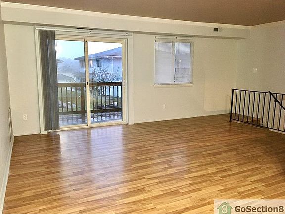 2nd image of 1734 Fountain Rock Way Unit D