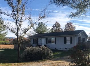 203 16th St, Grottoes, VA 24441