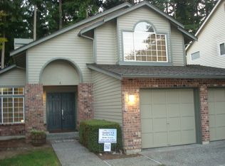 24829 SE 38th St, Issaquah, WA 98029