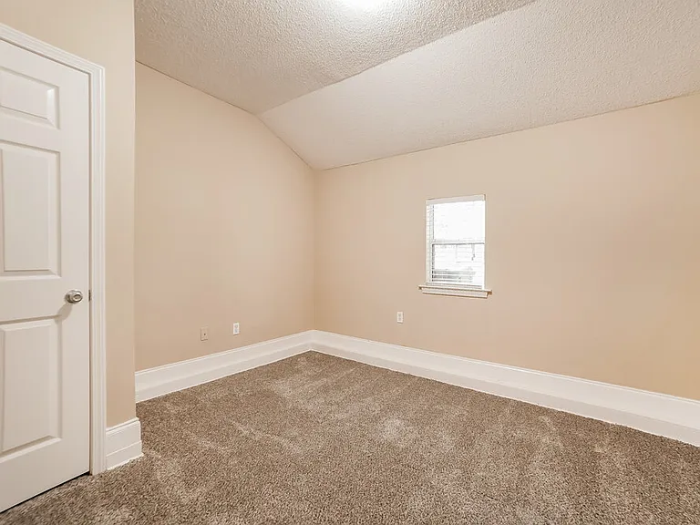 732 Charter Oak Dr — Photo 10