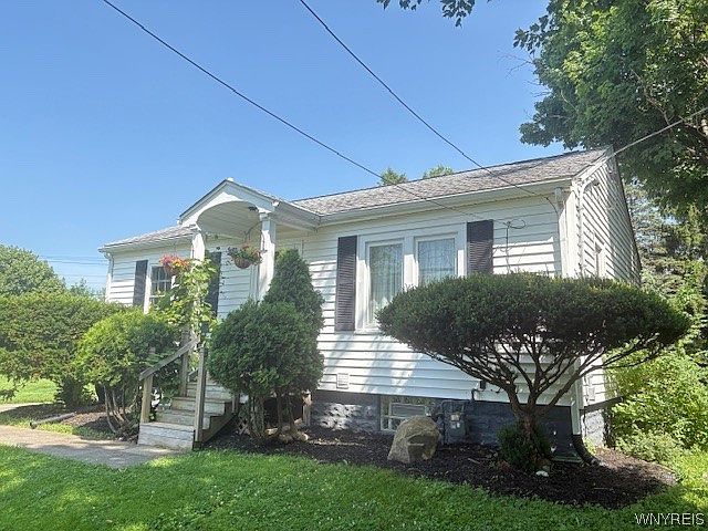 1st image of 5201 Scranton Rd