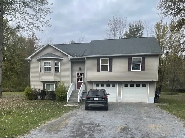 628 W Elm St, Oneida, NY 13421