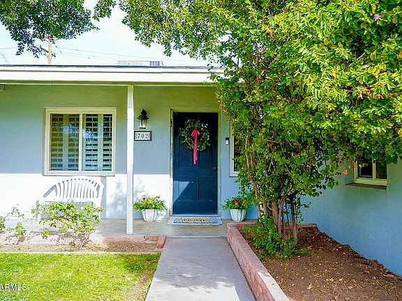 3rd image of 702 E DANA Avenue