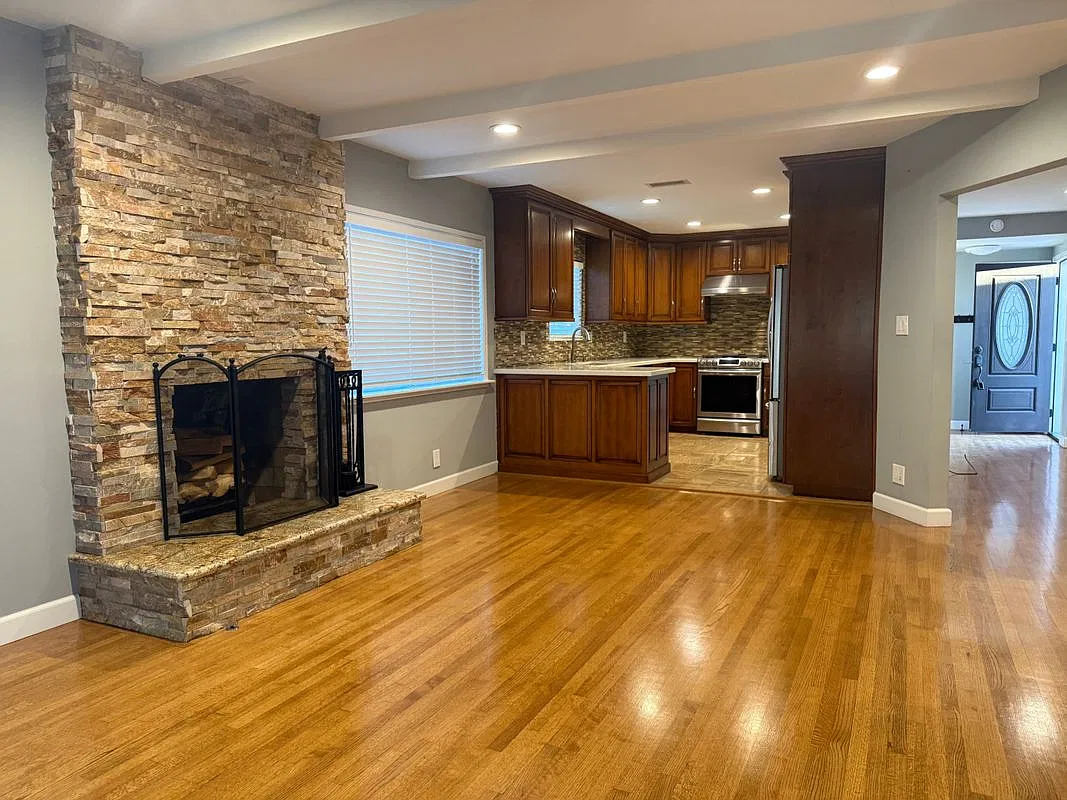 3 bed, 2.0 bath, 1548 sqft, $6,200 — Photo 4