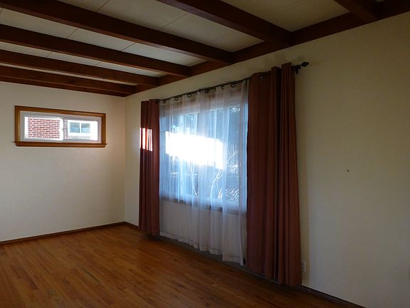 3rd image of 2108 Rainbow Ave