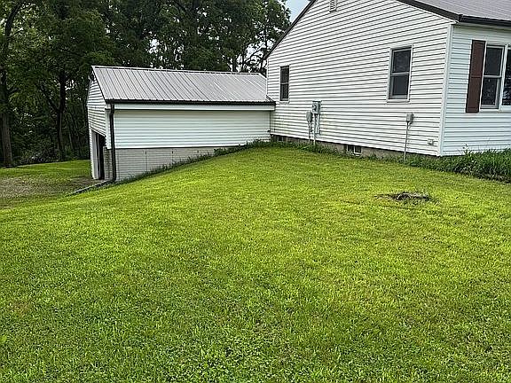 3rd image of 2969 Reed Ave