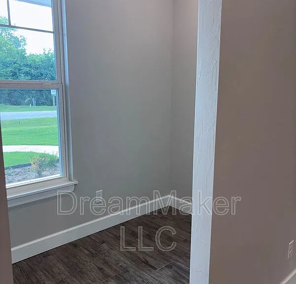 103 Trimble Dr — Photo 12