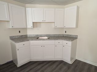 51 W 4th St, Mount Carmel, PA 17851