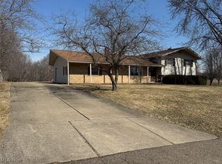 7291 Gayview St, Louisville, OH 44641