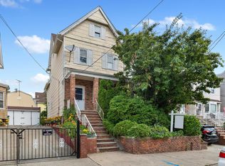 33 E 43rd St, Bayonne, NJ 07002