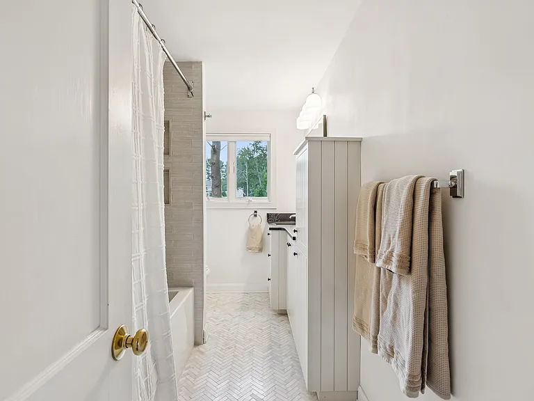 14 Hammond Rd — Photo 16