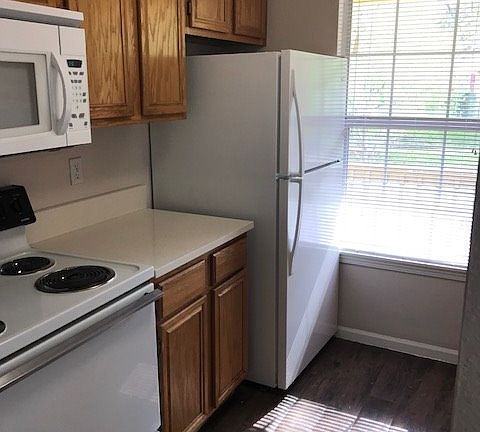 5th image of 933 Mississippi St #3B-2Ba-1015Sqft