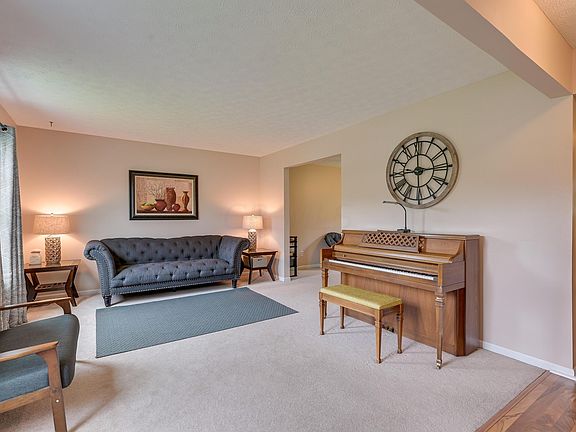 5th image of 2071 Presley Dr