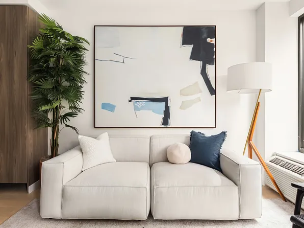 181 East 101st Street image 3 of 12