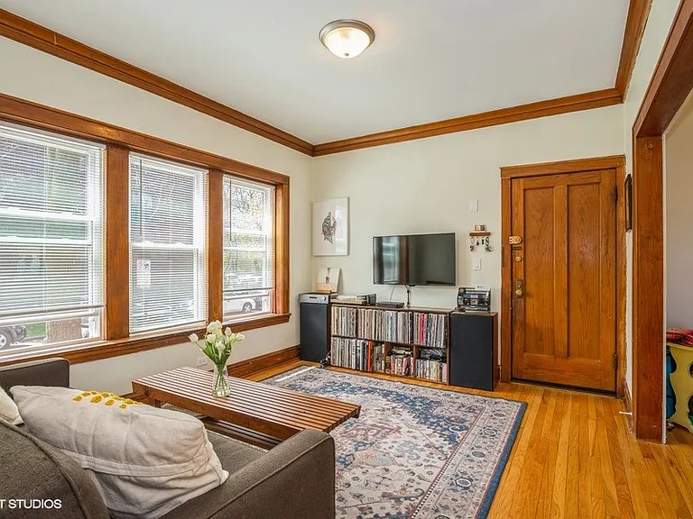 2430 W Palmer St #1 — Photo 4