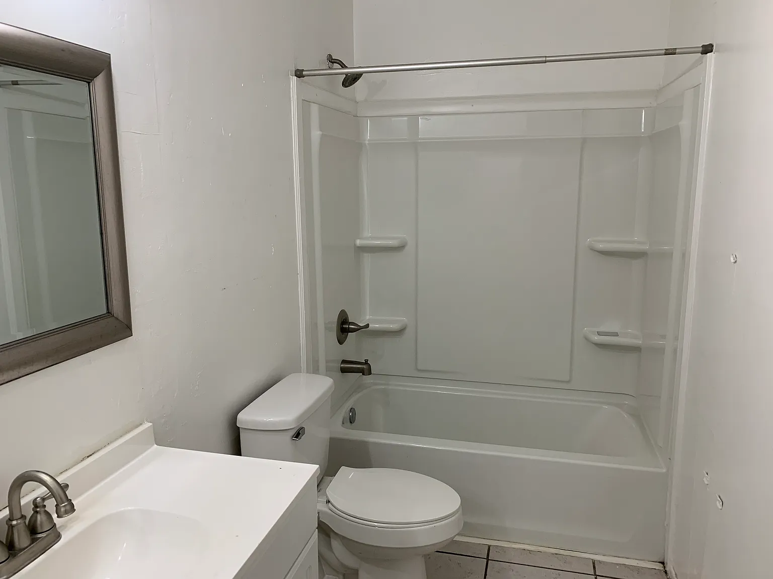 2 bed, 812 sqft, $1,200 — Photo 4