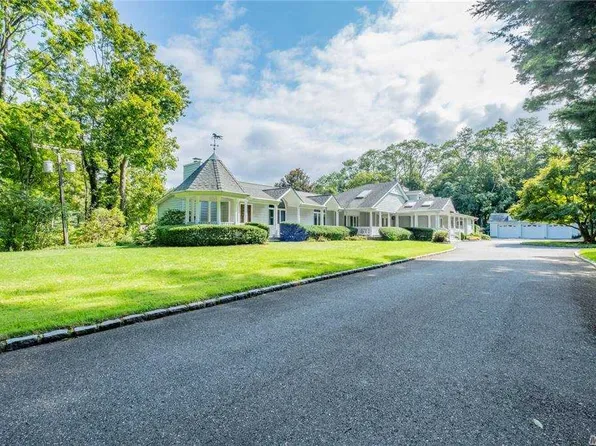 357 W Neck Rd, Huntington, NY 11743