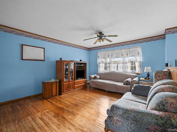 3rd image of 21 Lama Drive