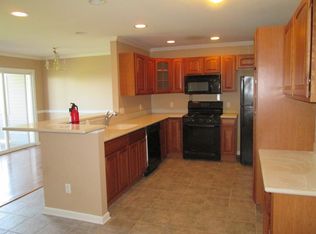 9 Bourne Cir #105, Hamburg, NJ 07419