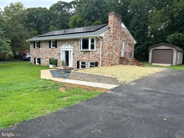 238 Betty Lewis Dr, Fredericksburg, VA 22405