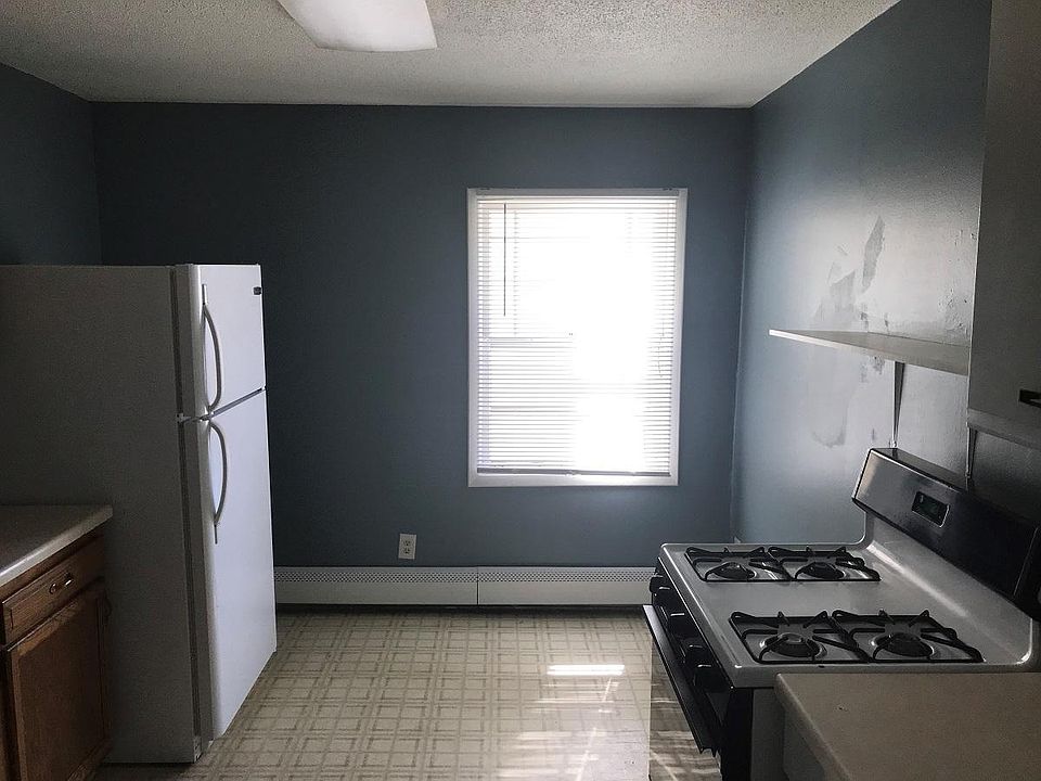 1st image of 1003 3rd St S #1