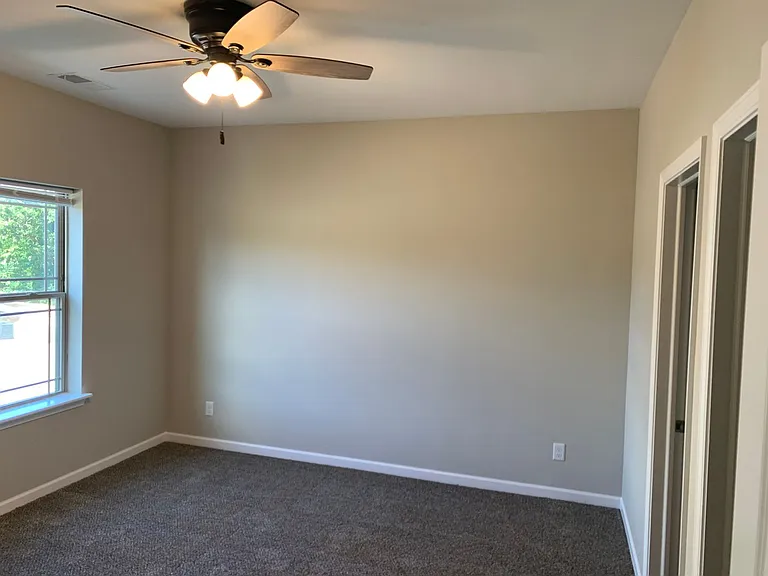 Cypress Ridge Apartments — Photo 4