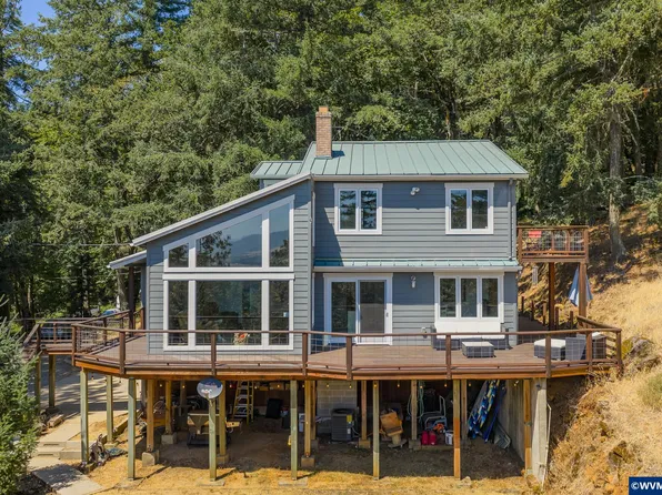 34935 Northernwood Dr, Brownsville, OR 97327