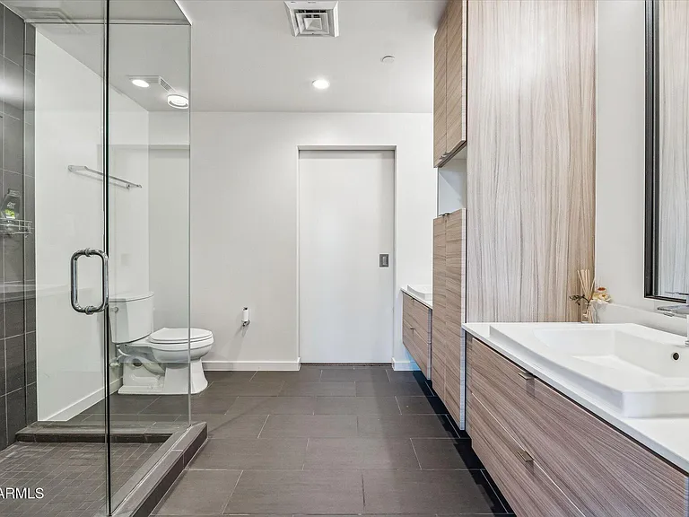 200 W Portland St #416 — Photo 14