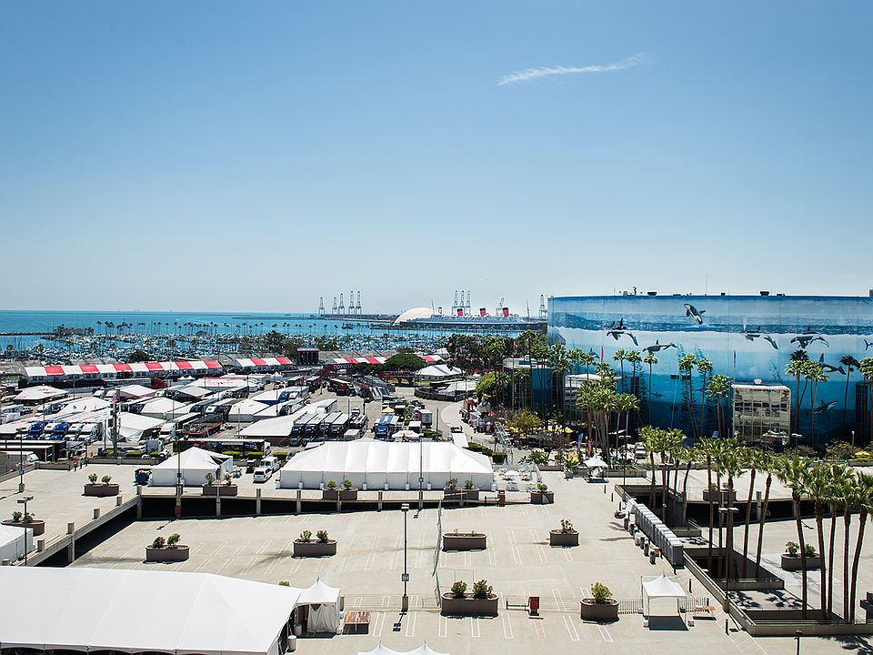 ocean and marina views