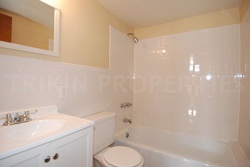 5th image of 1736 Case Ave APT 8