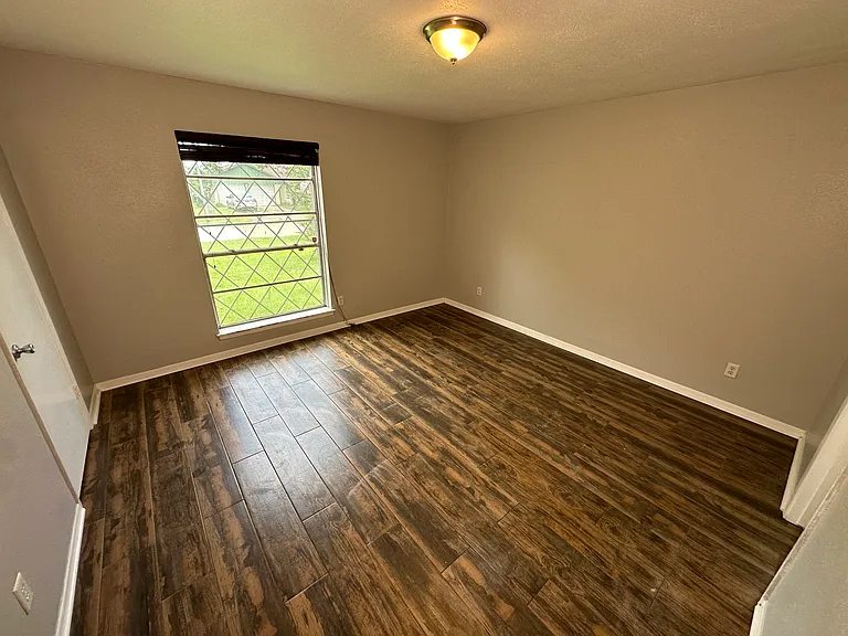 9610 Mango St — Photo 13