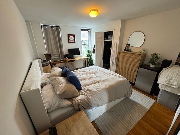 4th image of 184 1st Ave APT 6