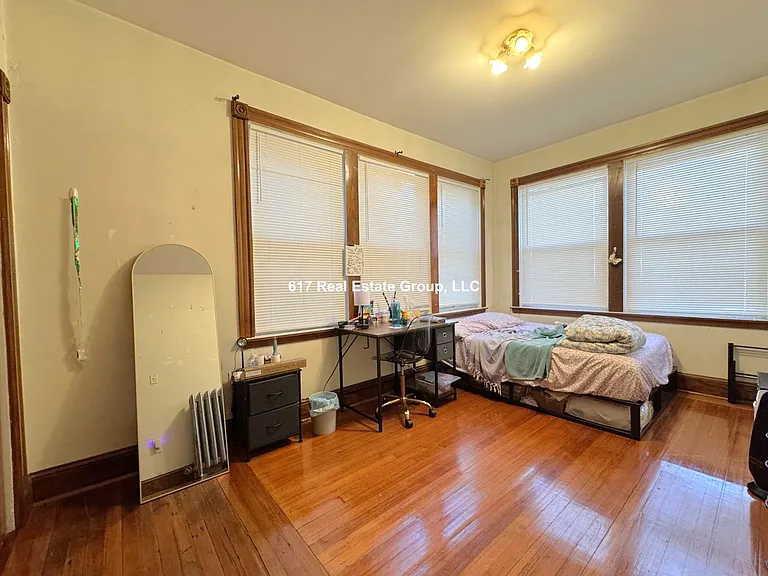21 Gibbs St #4 — Photo 4