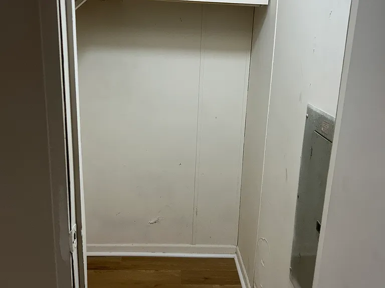142 Industrial Dr #D9 — Photo 11