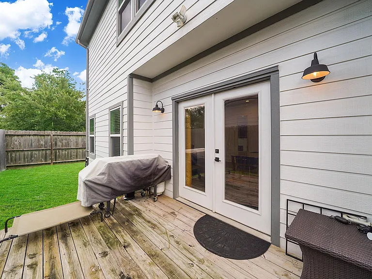 209 Blueberry St — Photo 31