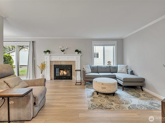 3rd image of 4621 Grandview Drive W Unit C