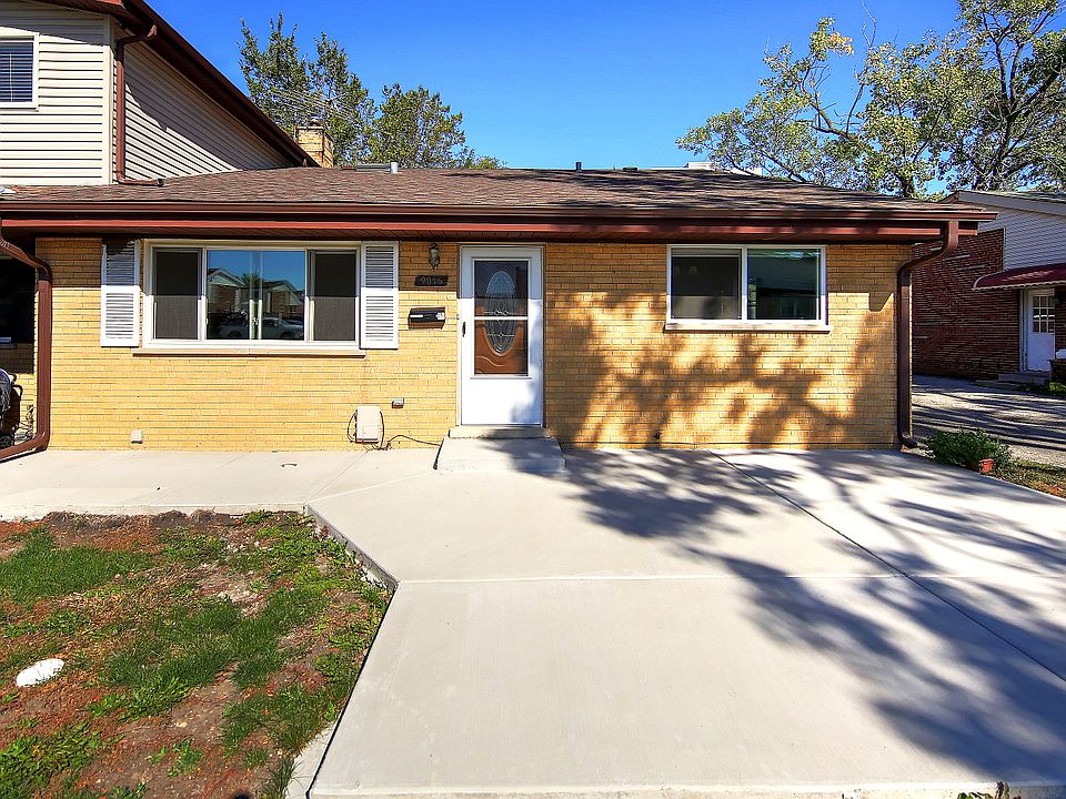 1st image of 9016 Sherry Ln