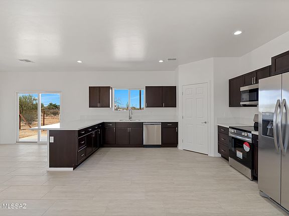 5th image of 6971 N Boswell Ln